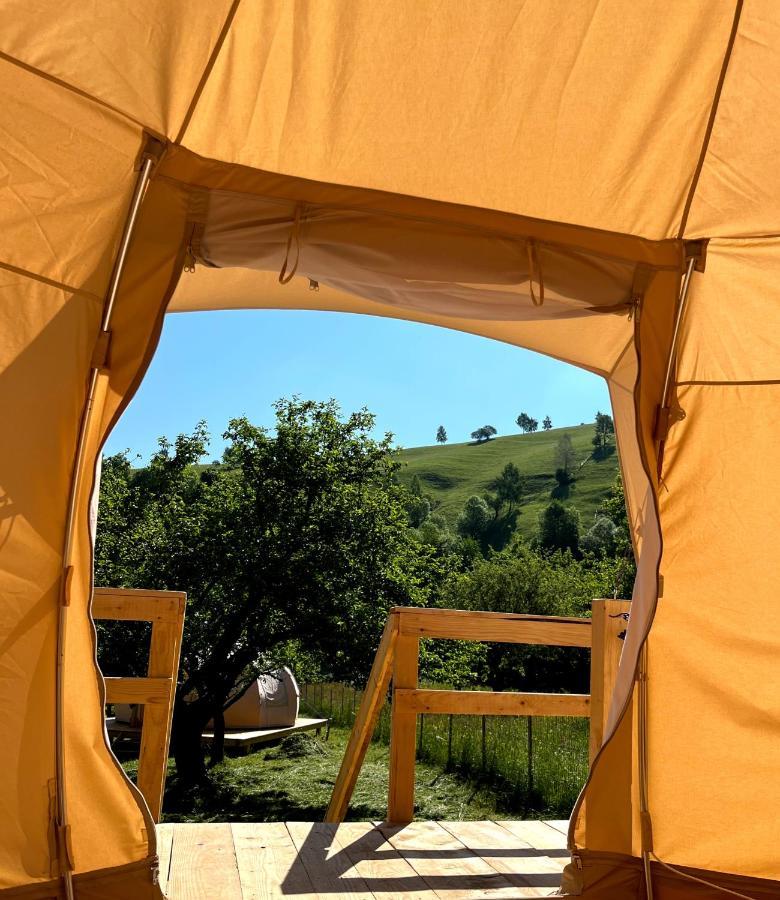 Flore'S Garden Glamping 브란 외부 사진